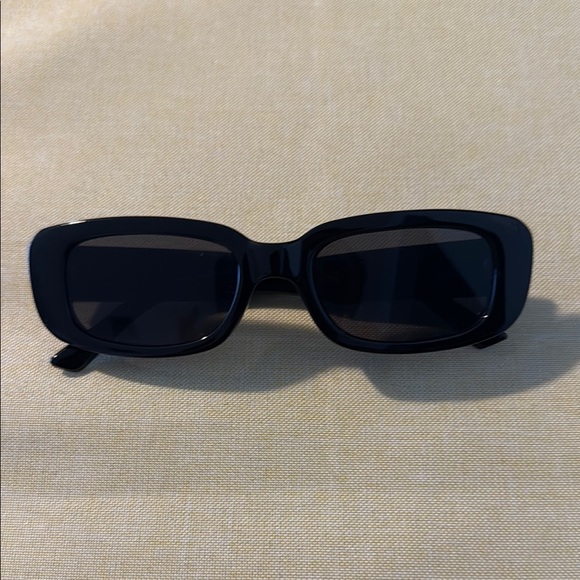 LOFT Black Sunglasses with Case - Picture 3 of 6